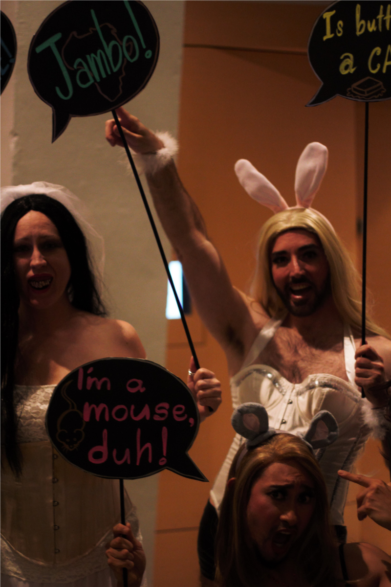 Illustration for article titled Dragon Con Day 0: Cosplayers Invade Atlanta